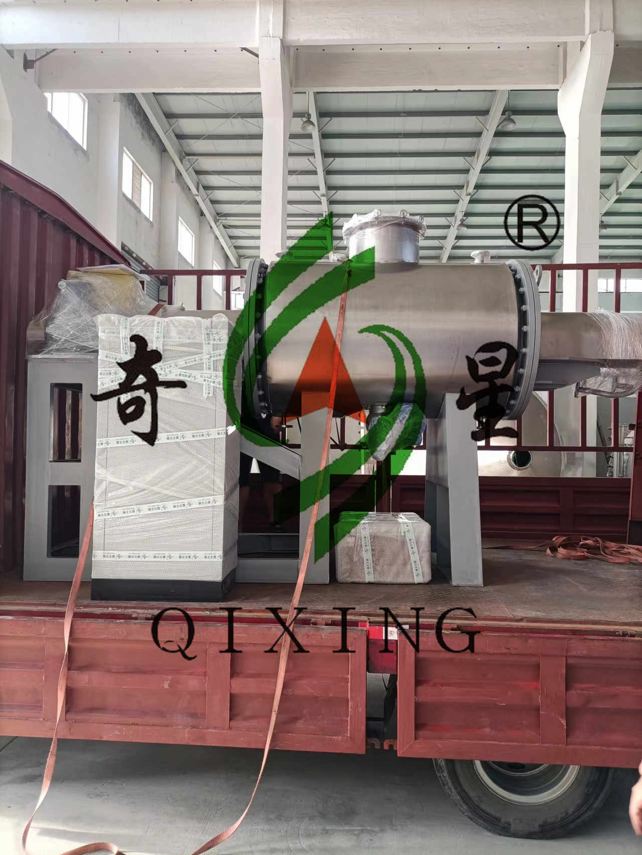 珠海某客戶(hù)在我公司訂購(gòu)的一臺(tái)ZPG-500型耙式真空干燥機(jī)已完成發(fā)貨。